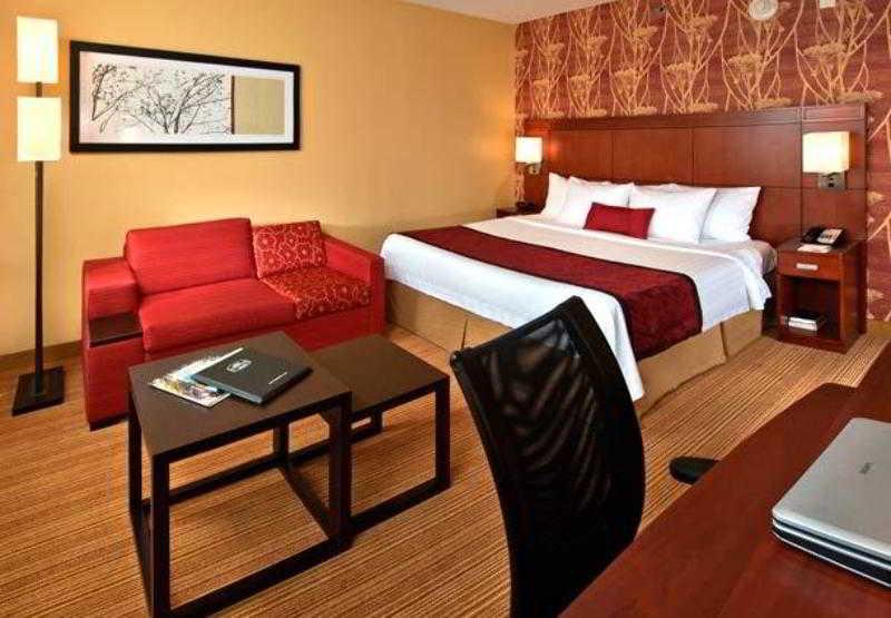 คอร์ทยาร์ด ฟาเยตต์วิลล์ Hotel เฟย์เอตต์วิลล์ ภายนอก รูปภาพ